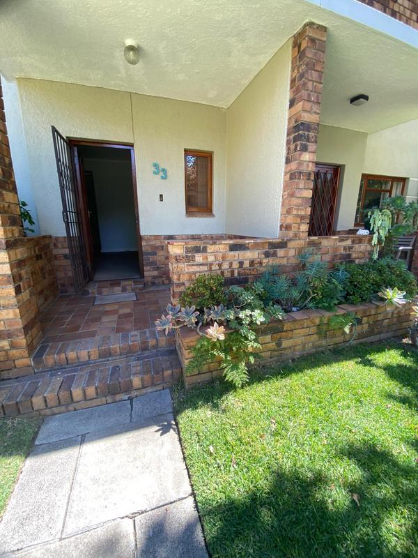To Let 2 Bedroom Property for Rent in Kenilworth Western Cape